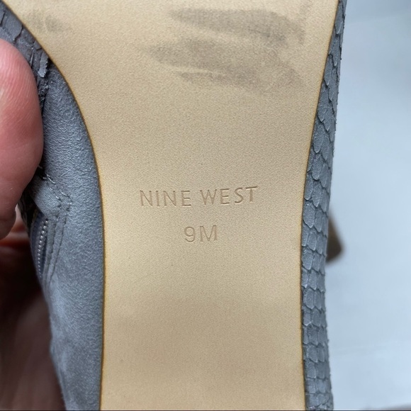 NINE WEST Britt Gray Embossed Leather Booties size 9 - Picture 6 of 9